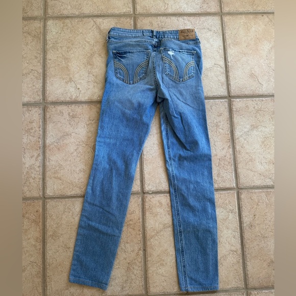 Hollister Women's Junior Skinny Distressed Ripped Jeans Size 3 W26 - Picture 4 of 4